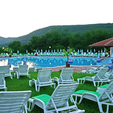 Bryasta Hotel & Restaurant Veliko Tarnovo Ngoại thất bức ảnh