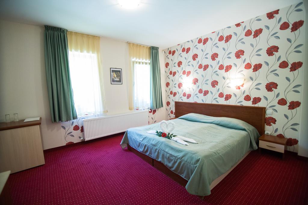 Bryasta Hotel & Restaurant Veliko Tarnovo Phòng bức ảnh