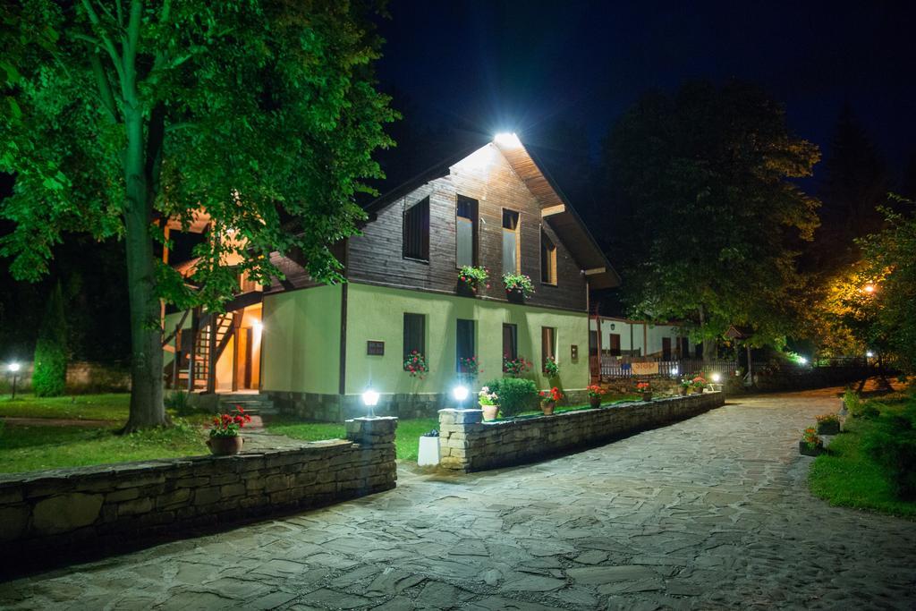 Bryasta Hotel & Restaurant Veliko Tarnovo Ngoại thất bức ảnh