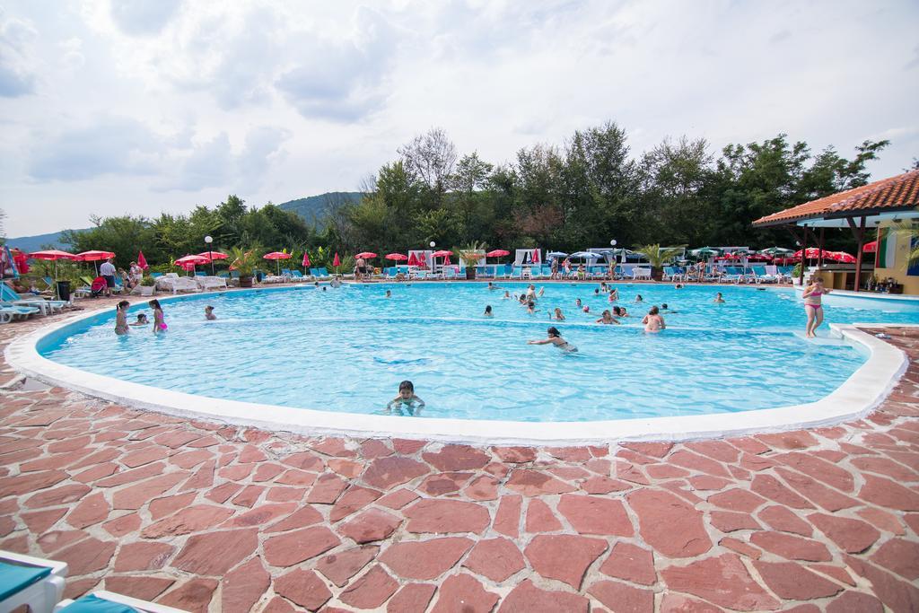 Bryasta Hotel & Restaurant Veliko Tarnovo Ngoại thất bức ảnh