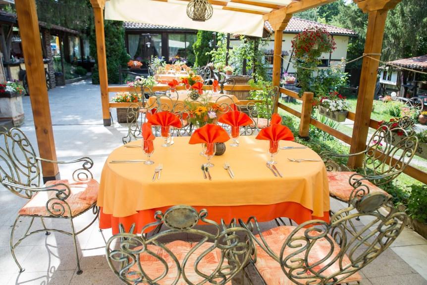 Bryasta Hotel & Restaurant Veliko Tarnovo Ngoại thất bức ảnh