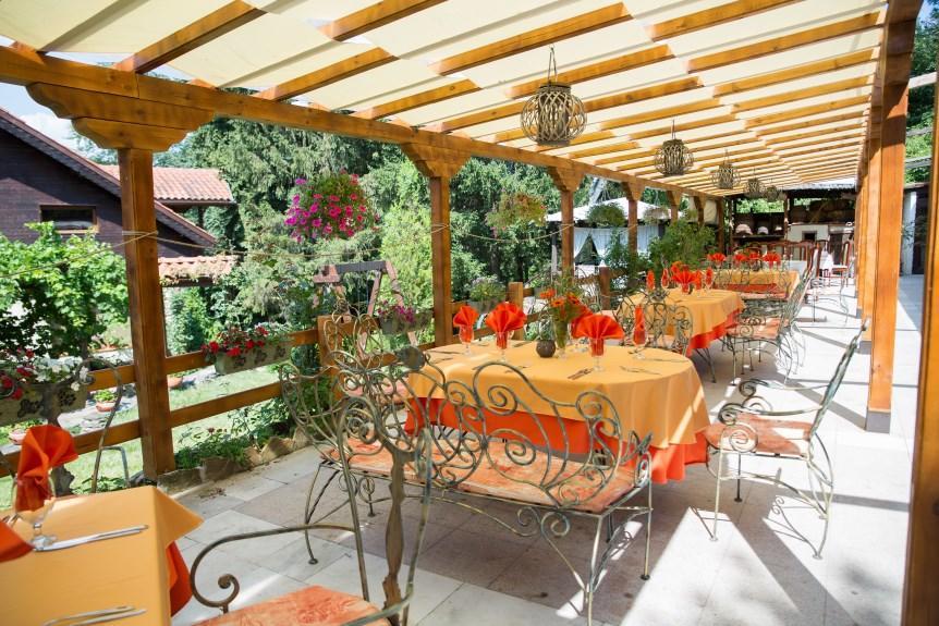 Bryasta Hotel & Restaurant Veliko Tarnovo Ngoại thất bức ảnh
