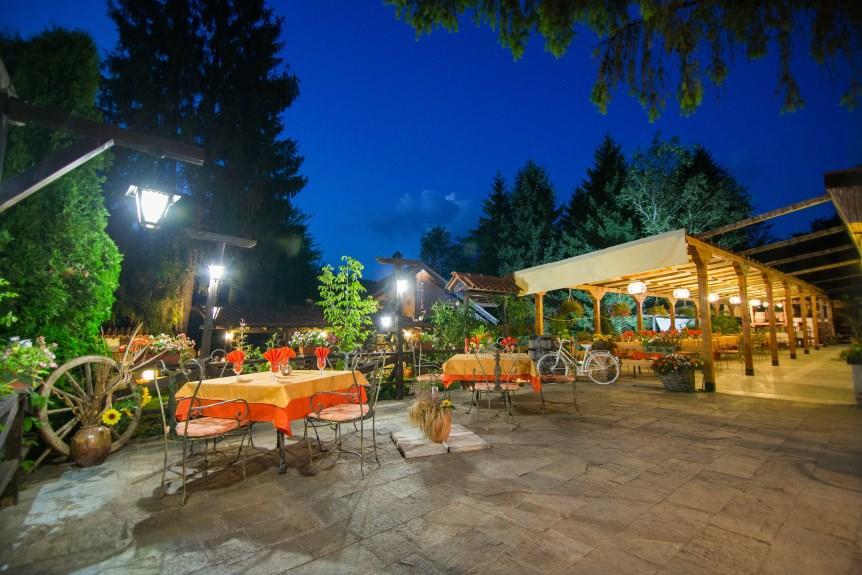 Bryasta Hotel & Restaurant Veliko Tarnovo Ngoại thất bức ảnh