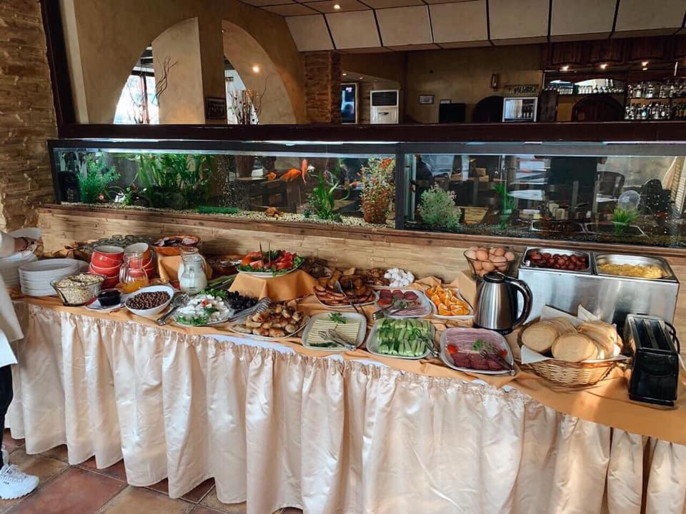 Bryasta Hotel & Restaurant Veliko Tarnovo Ngoại thất bức ảnh