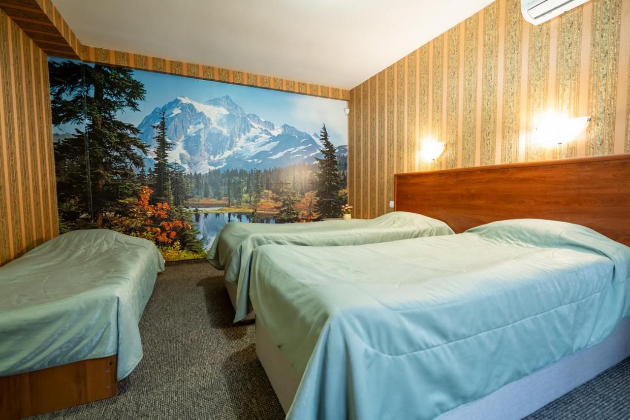Bryasta Hotel & Restaurant Veliko Tarnovo Ngoại thất bức ảnh