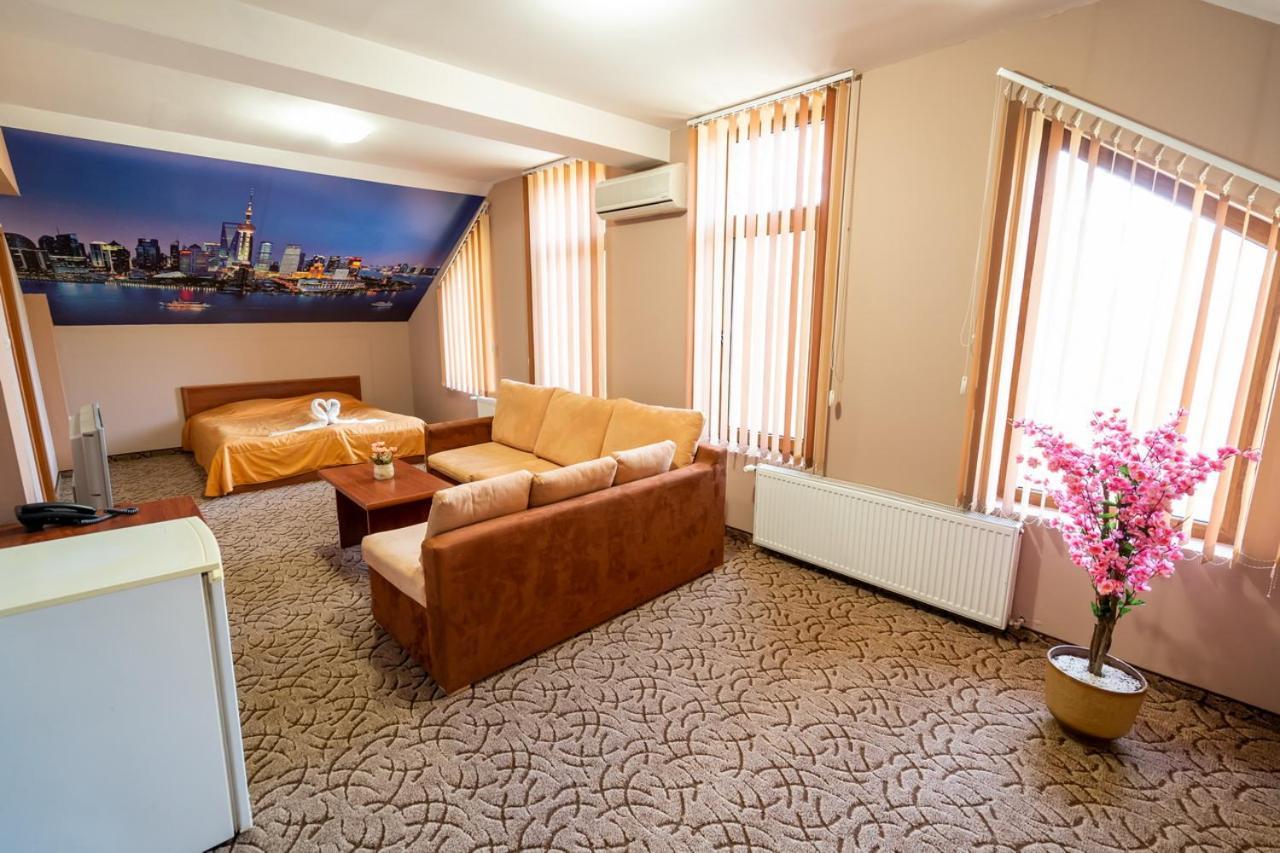 Bryasta Hotel & Restaurant Veliko Tarnovo Ngoại thất bức ảnh