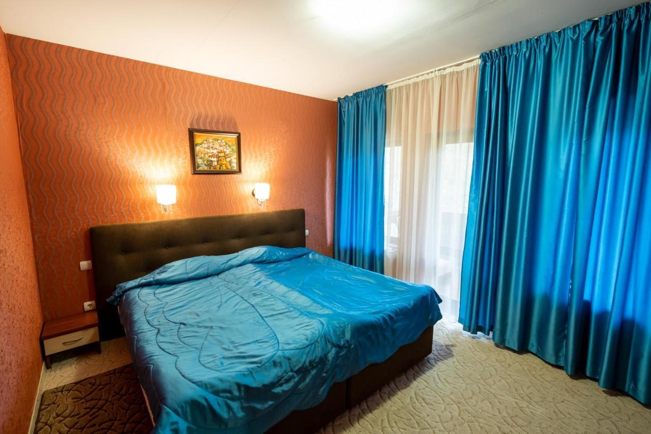 Bryasta Hotel & Restaurant Veliko Tarnovo Ngoại thất bức ảnh